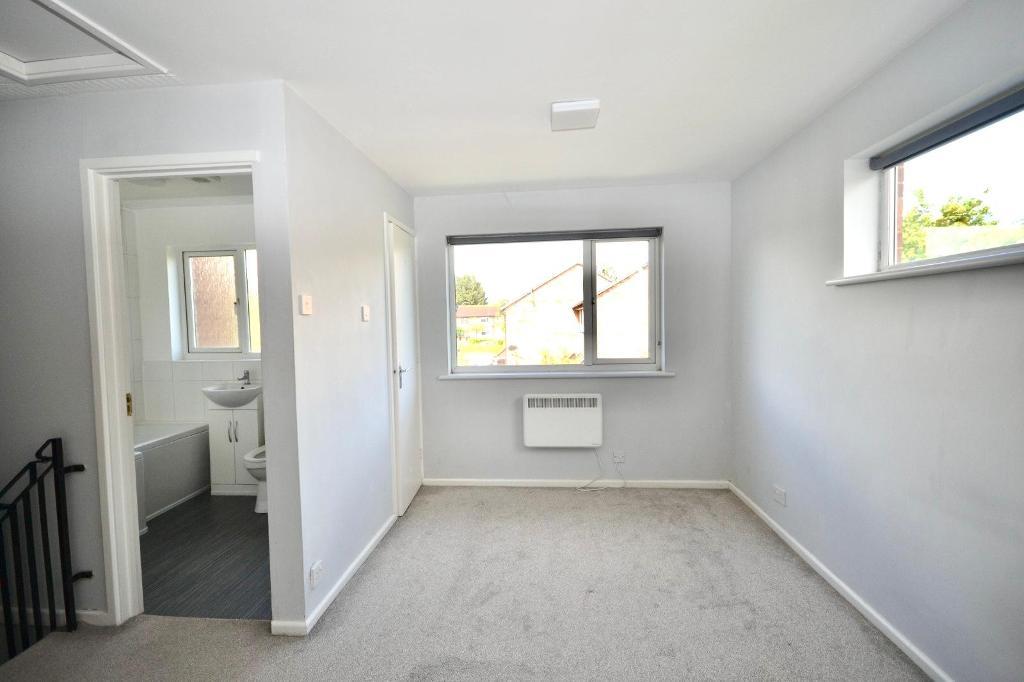 1 Bedroom Cluster Home to Rent in Milton Keynes, MK8 8HX