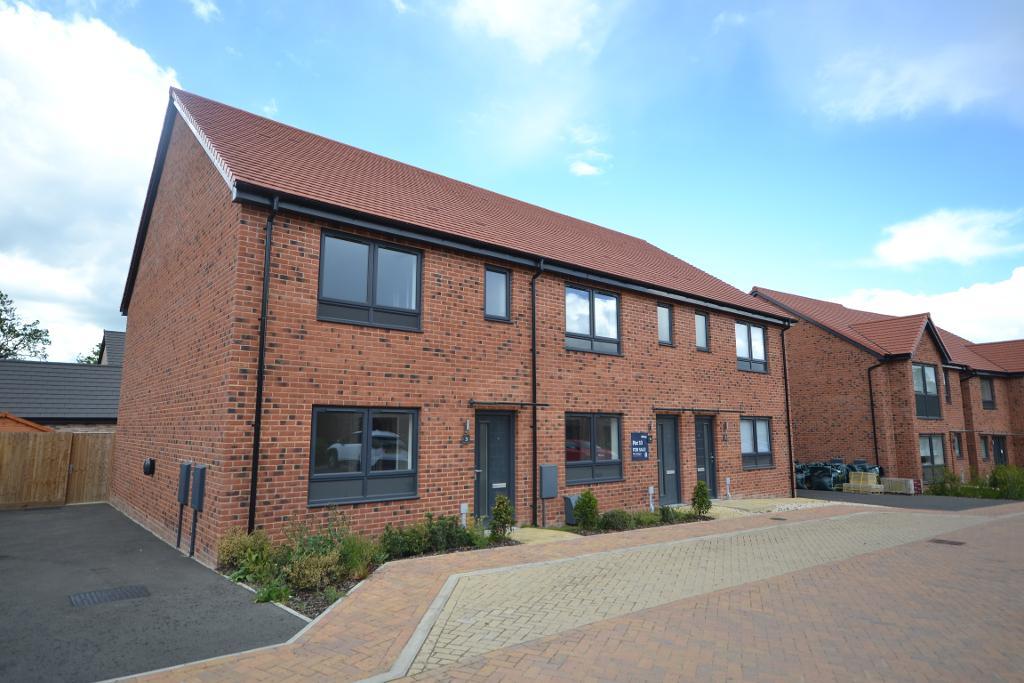 3 Bedroom Terraced for Sale in Milton Keynes, MK8 8AB