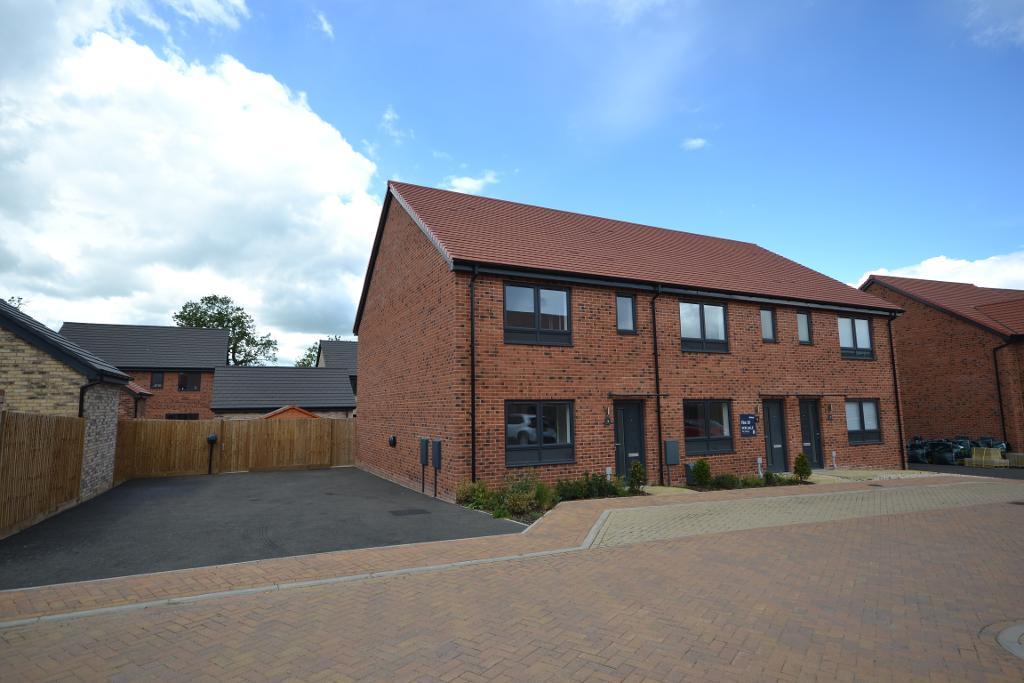 3 Bedroom Terraced for Sale in Milton Keynes, MK8 8AB