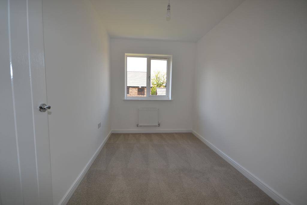 3 Bedroom Terraced for Sale in Milton Keynes, MK8 8AB