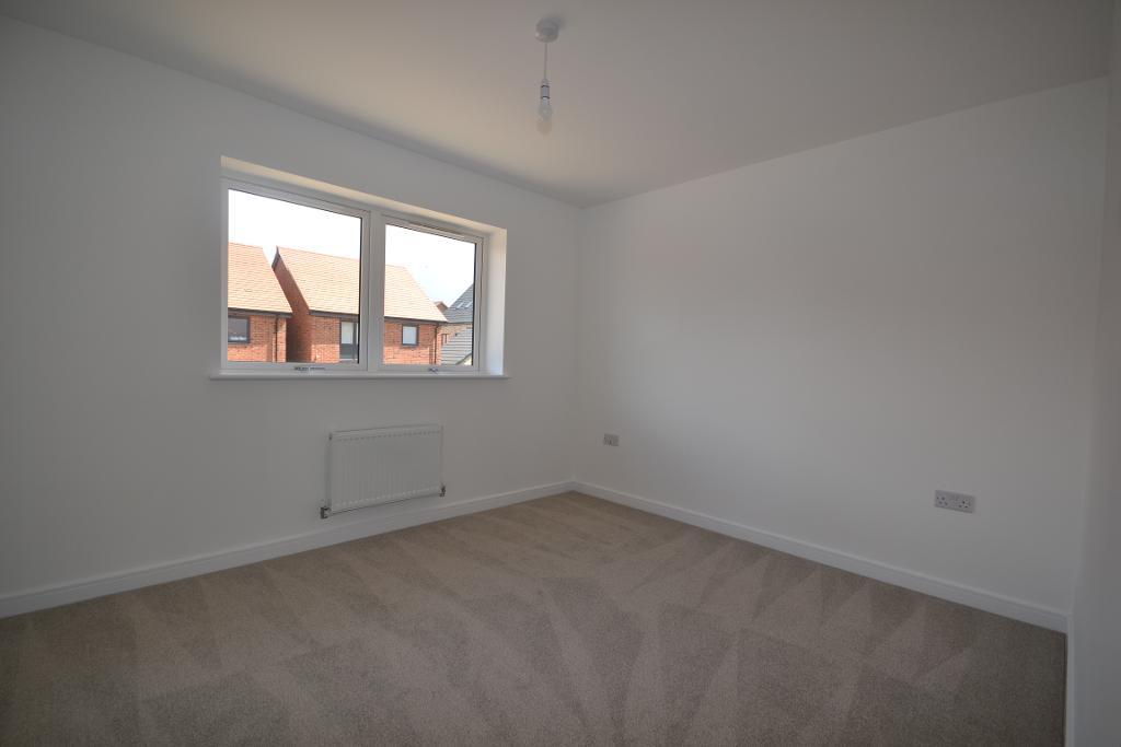 3 Bedroom Terraced for Sale in Milton Keynes, MK8 8AB