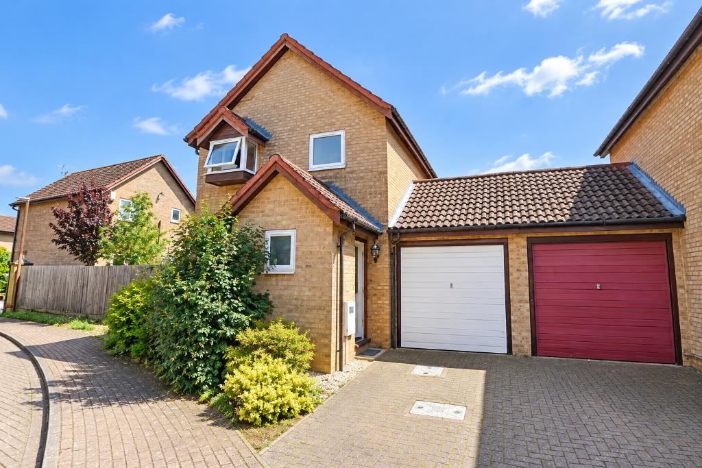 3  Bed Link-Detached Property to Rent in Milton Keynes, MK8 0EJ