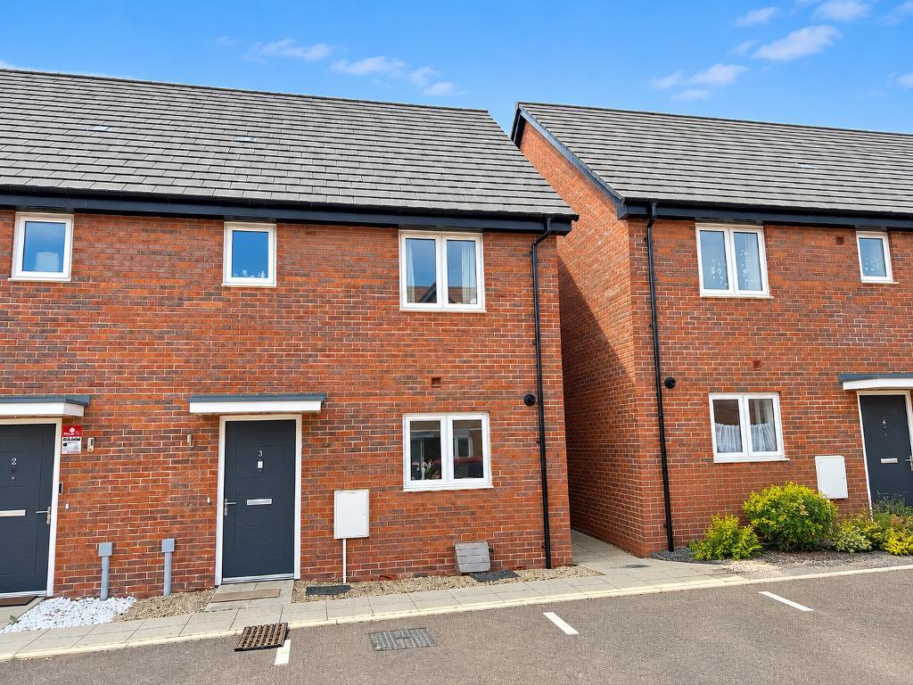 3  Bed Semi-Detached Property to Rent in Milton Keynes, MK4 4PE