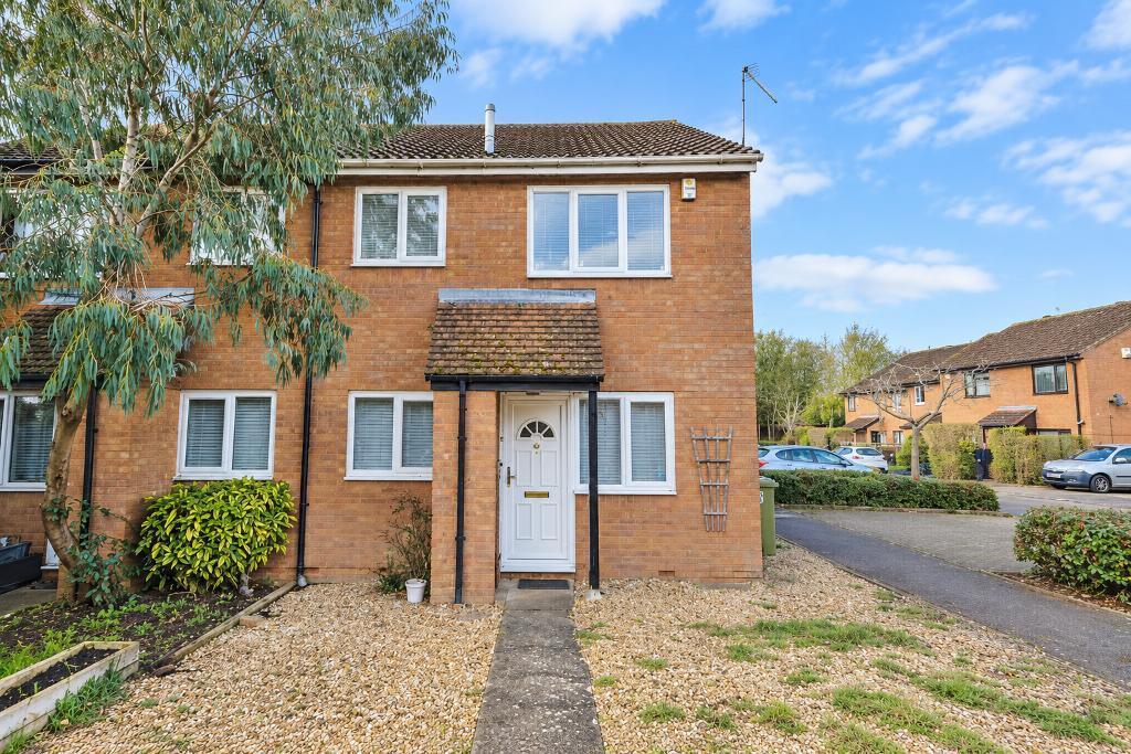 1  Bed Cluster Home Property to Rent in Milton Keynes, MK8 8HX