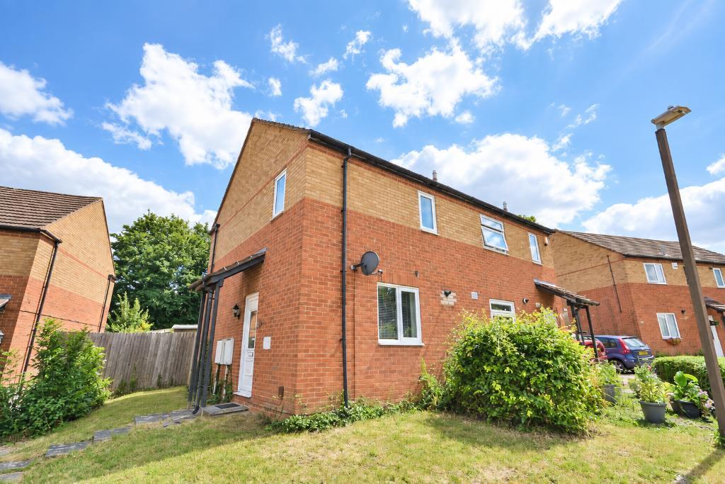 2  Bed Semi-Detached Property to Rent in Milton Keynes, MK13 0QA