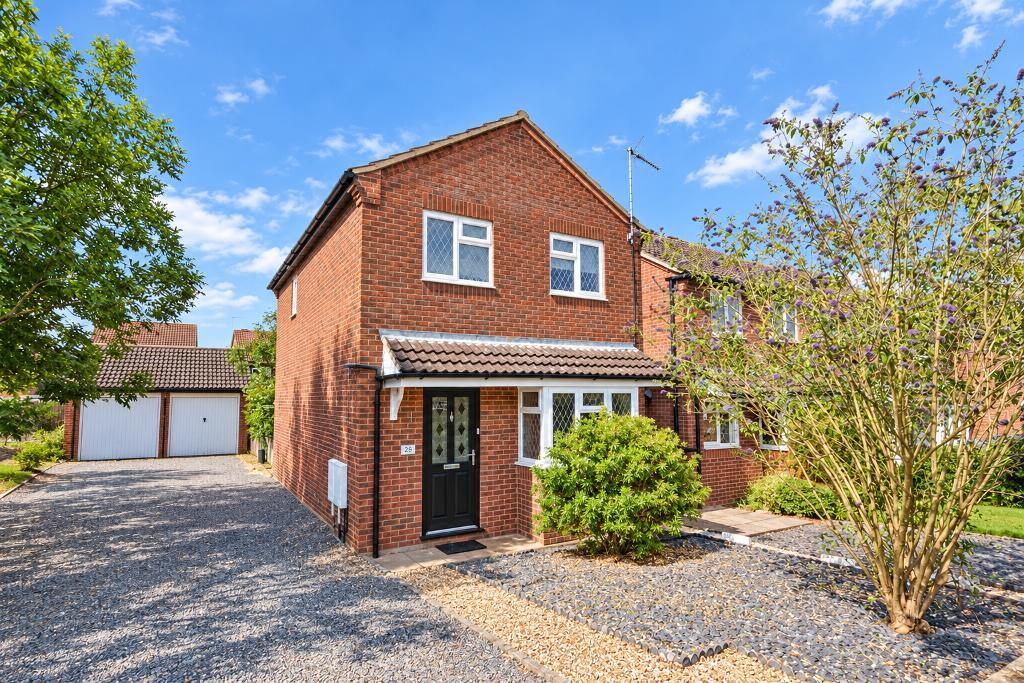 3  Bed Detached Property to Rent in Milton Keynes, MK8 9EH