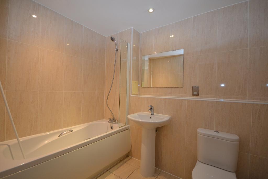 1 Bedroom Apartment for Sale in Milton Keynes, MK9 3PW