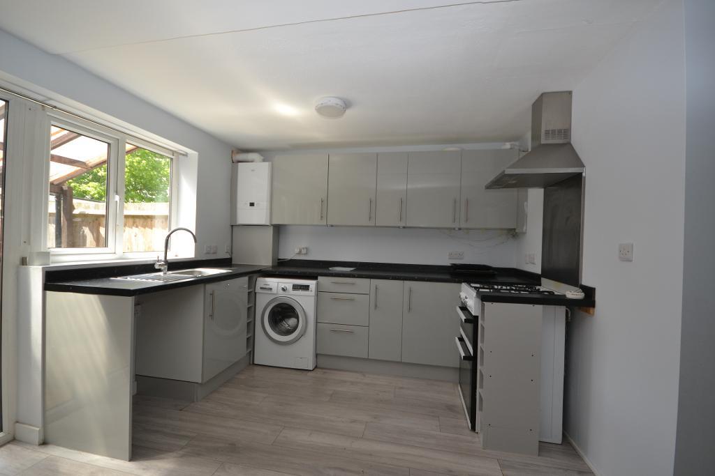 3 Bedroom Terraced for Sale in Milton Keynes, MK3 7PW