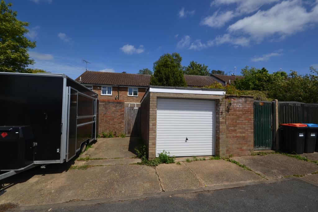 3 Bedroom Terraced for Sale in Milton Keynes, MK3 7PW