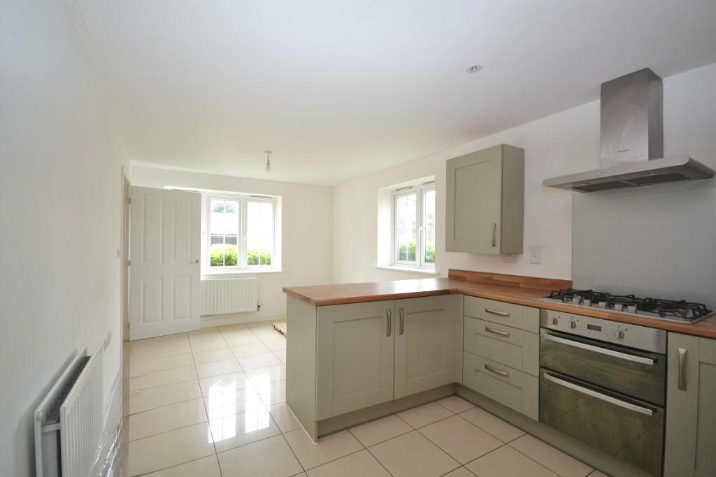 5 Bedroom Detached for Sale in Milton Keynes, MK8 1AF