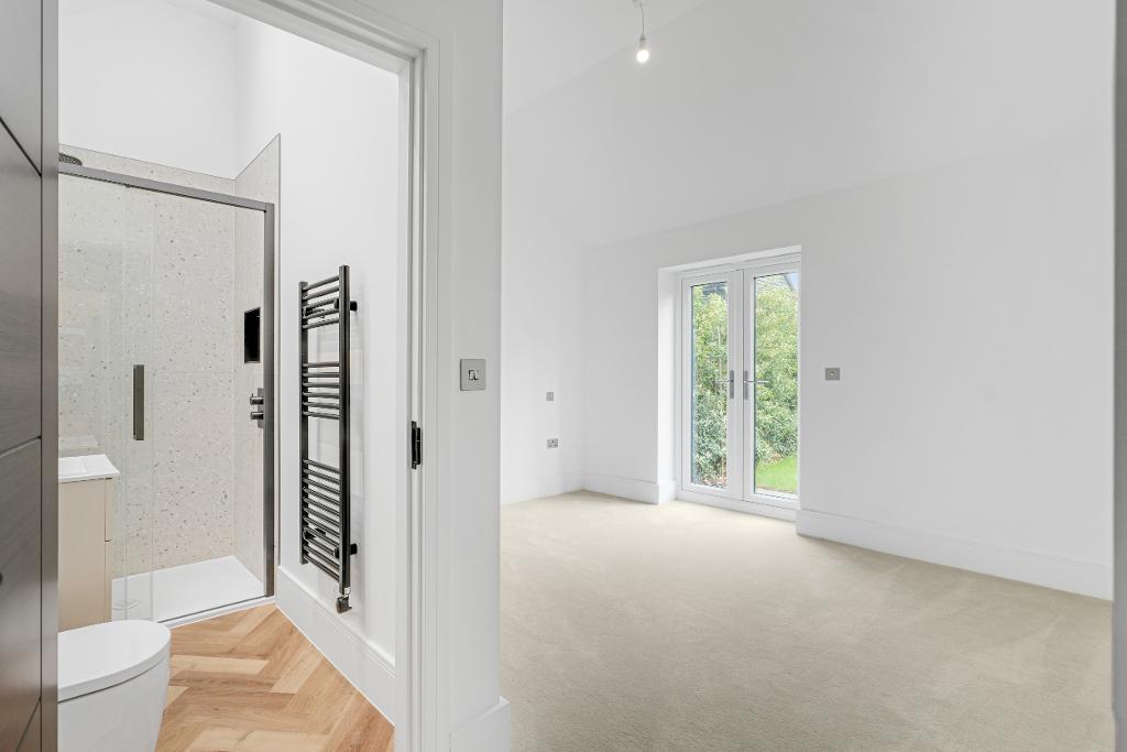 3 Bedroom Barn Conversion for Sale in Milton Keynes, MK17 8AU