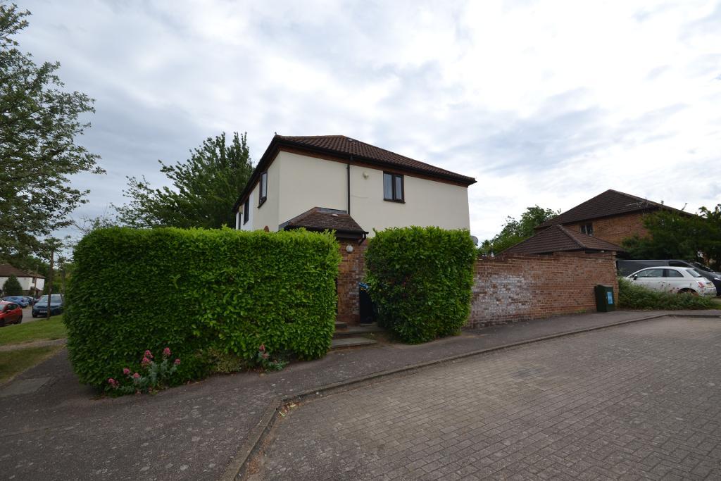 2 Bedroom Semi-Detached to Rent in Milton Keynes, MK7 7NS