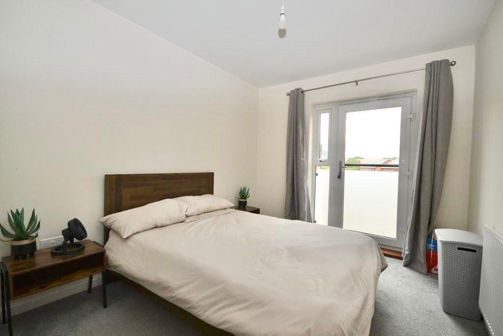 2 Bedroom Apartment for Sale in Milton Keynes, MK11 4DA