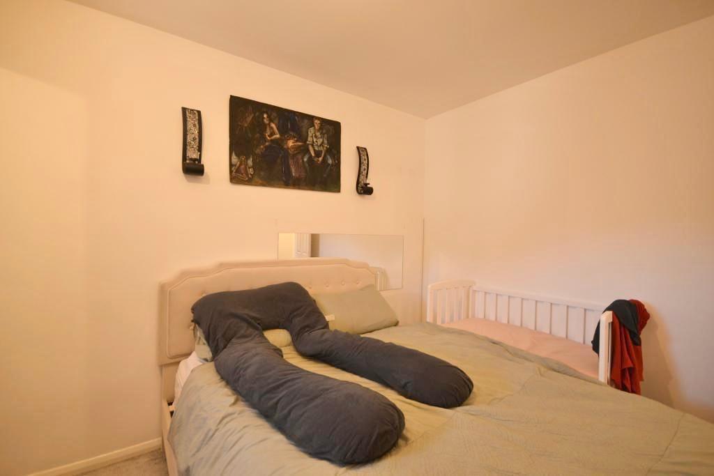 3 Bedroom Link-Detached for Sale in Milton Keynes, MK8 0EJ