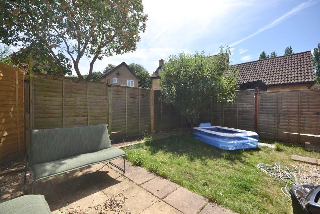 3 Bedroom Link-Detached for Sale in Milton Keynes, MK8 0EJ