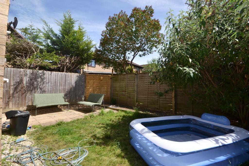 3 Bedroom Link-Detached for Sale in Milton Keynes, MK8 0EJ
