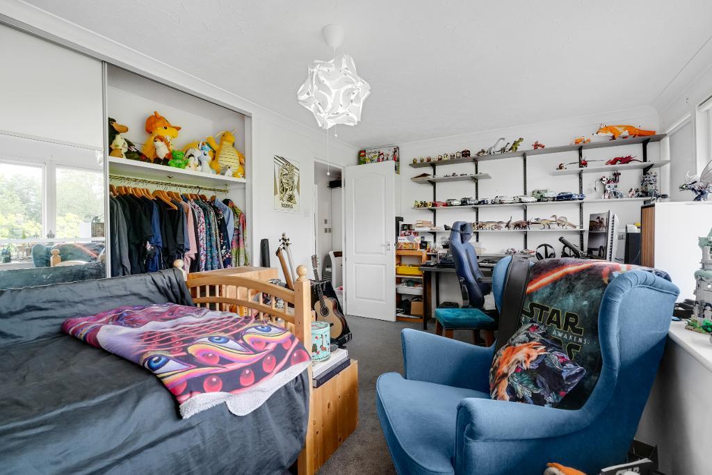 3 Bedroom Terraced for Sale in Milton Keynes, MK9 3NS