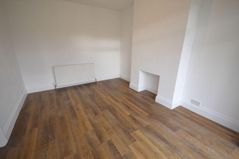 3 Bedroom Semi-Detached to Rent in Milton Keynes, MK5 8AZ