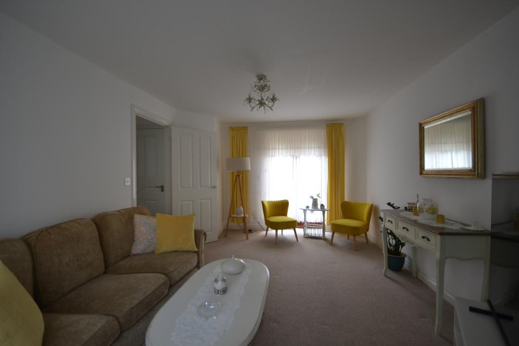 3 Bedroom Link Semi-Detached to Rent in Milton Keynes, MK4 4GJ