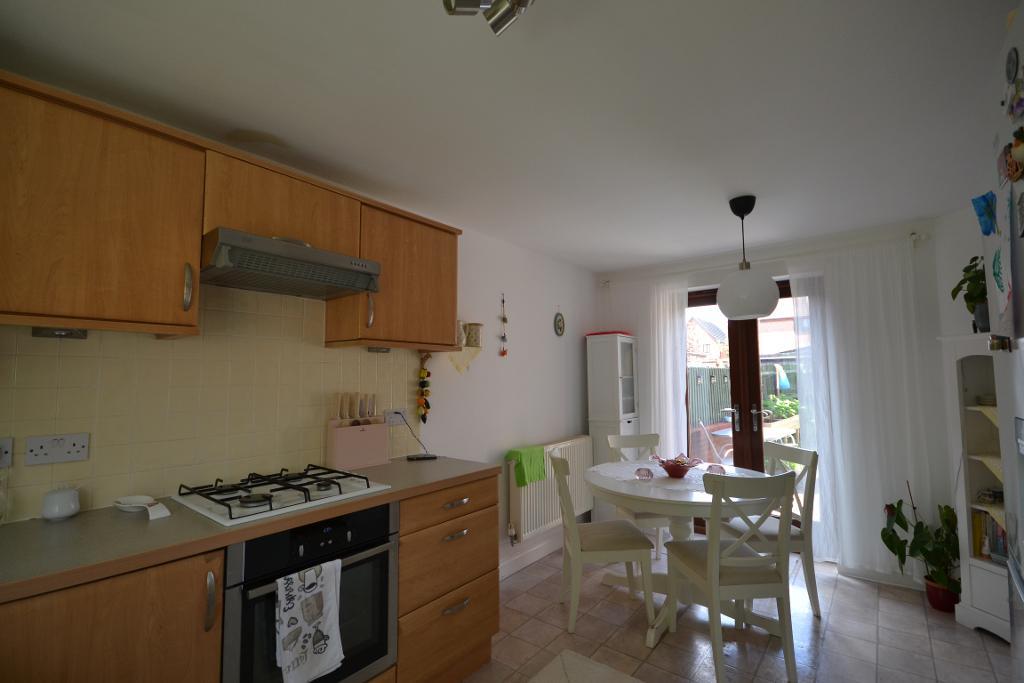 3 Bedroom Link Semi-Detached to Rent in Milton Keynes, MK4 4GJ