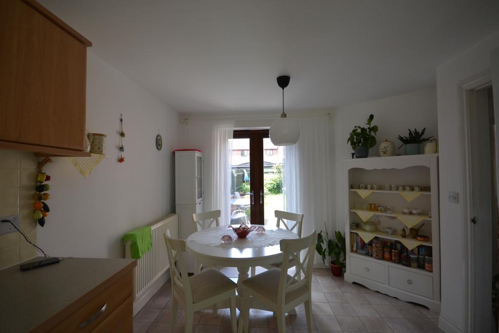3 Bedroom Link Semi-Detached to Rent in Milton Keynes, MK4 4GJ