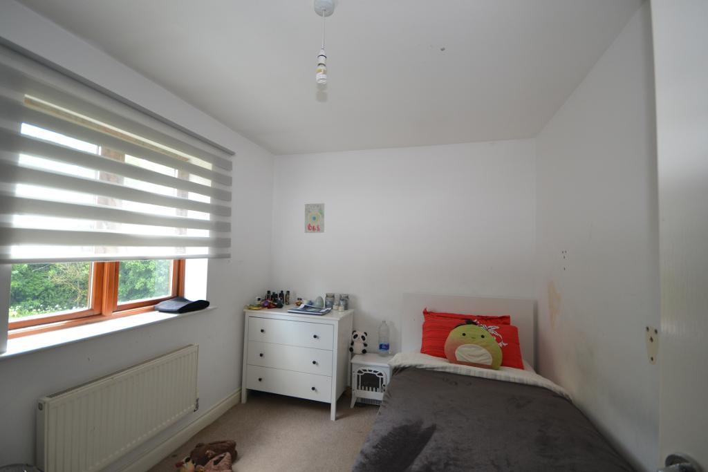 3 Bedroom Link Semi-Detached to Rent in Milton Keynes, MK4 4GJ