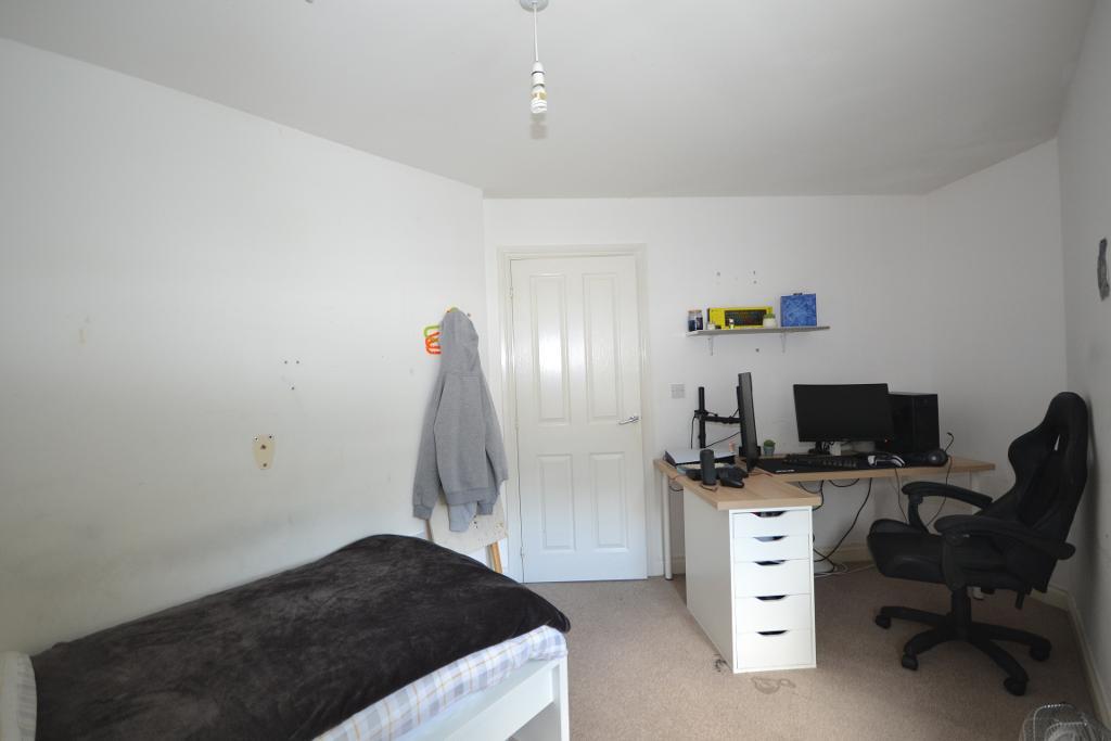 3 Bedroom Link Semi-Detached to Rent in Milton Keynes, MK4 4GJ