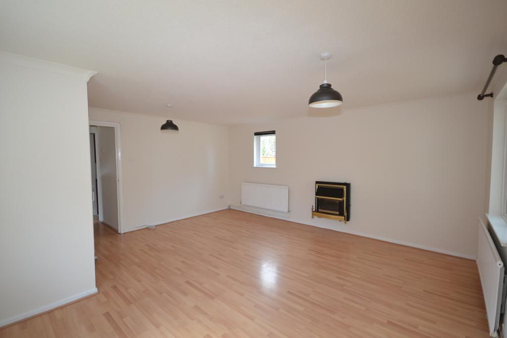 3 Bedroom Detached to Rent in Milton Keynes, MK8 9AR