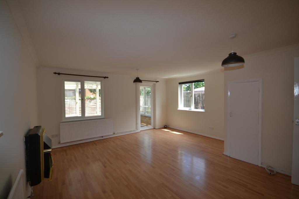 3 Bedroom Detached to Rent in Milton Keynes, MK8 9AR