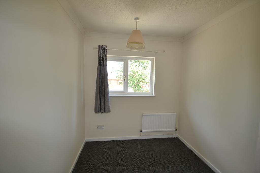 3 Bedroom Detached to Rent in Milton Keynes, MK8 9AR