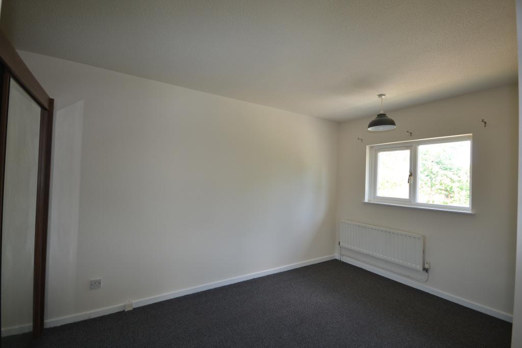 3 Bedroom Detached to Rent in Milton Keynes, MK8 9AR