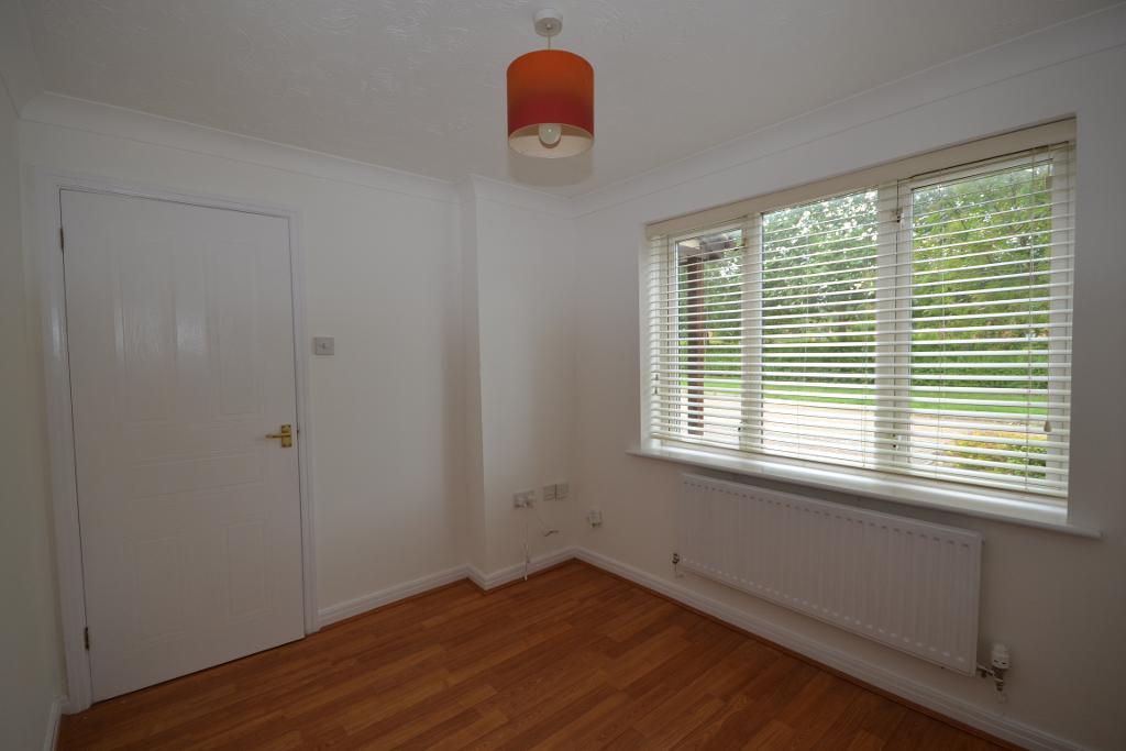 3 Bedroom Detached to Rent in Milton Keynes, MK8 0HA