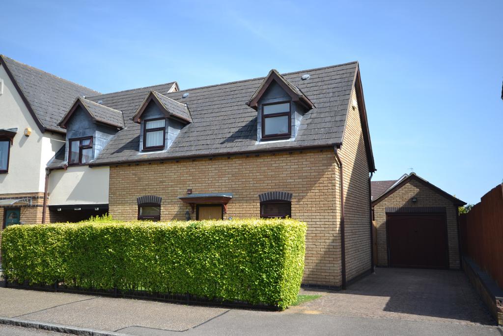 2 Bedroom End Terraced to Rent in Milton Keynes, MK4 4AH