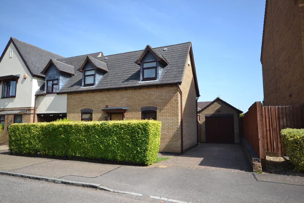 2 Bedroom End Terraced to Rent in Milton Keynes, MK4 4AH
