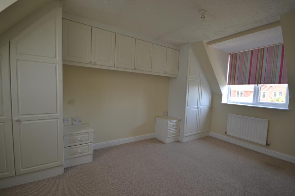 2 Bedroom End Terraced to Rent in Milton Keynes, MK4 4AH