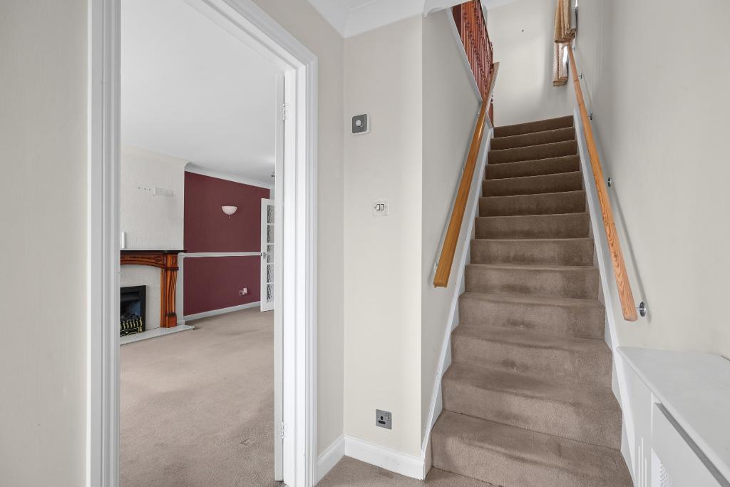 4 Bedroom Detached for Sale in Milton Keynes, MK3 7SH