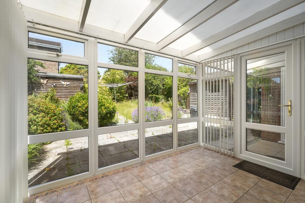 4 Bedroom Detached for Sale in Milton Keynes, MK3 7SH