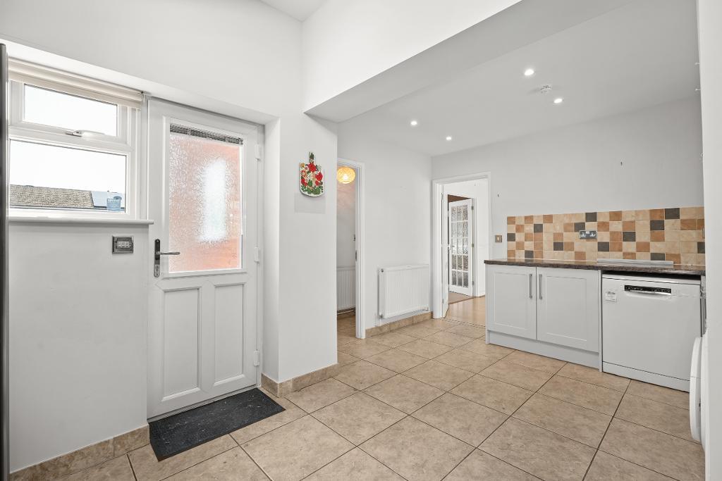 4 Bedroom Detached for Sale in Milton Keynes, MK3 7SH
