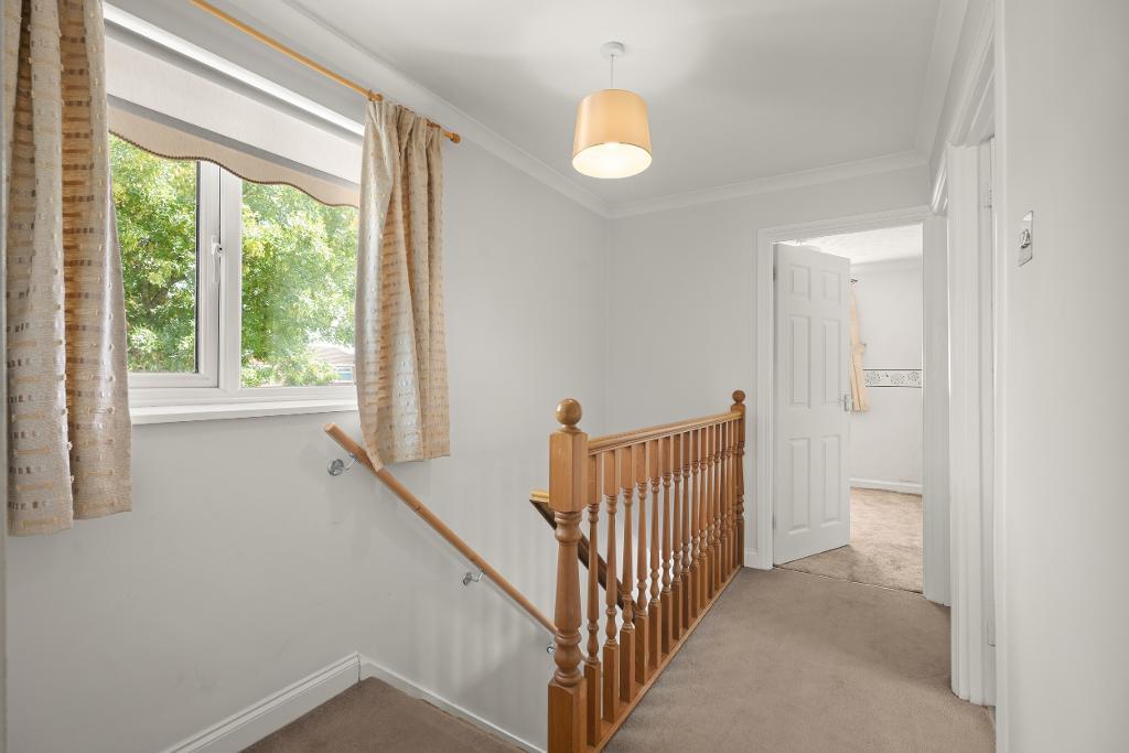 4 Bedroom Detached for Sale in Milton Keynes, MK3 7SH
