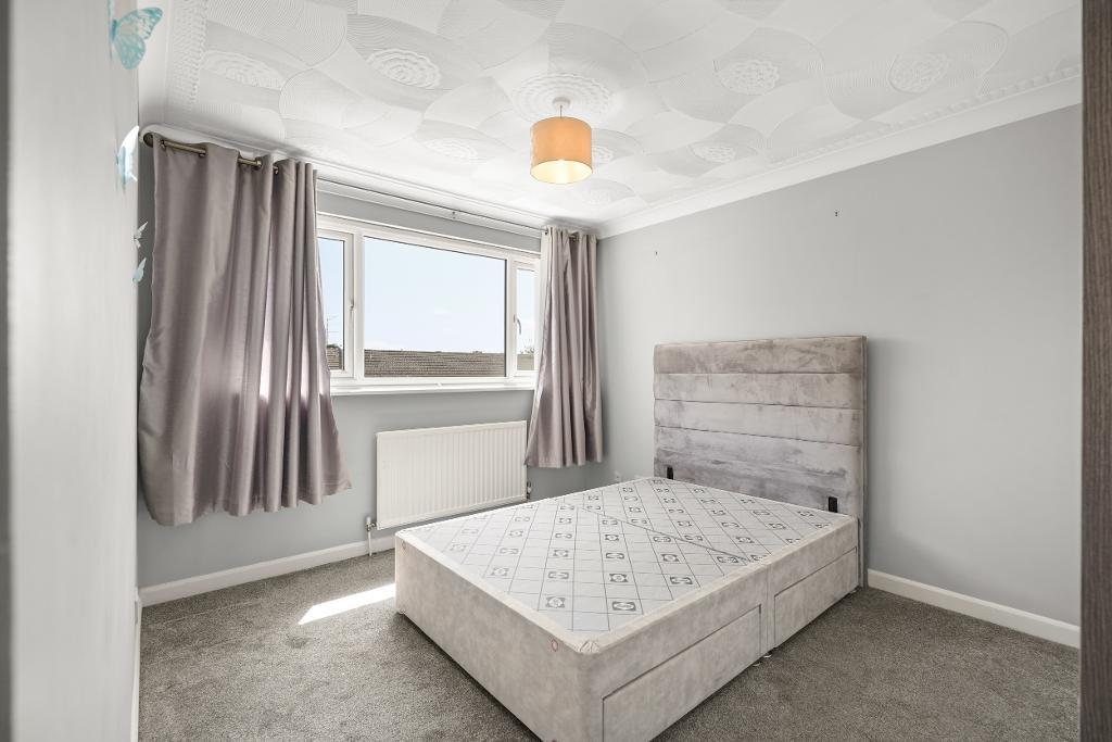 4 Bedroom Detached for Sale in Milton Keynes, MK3 7SH