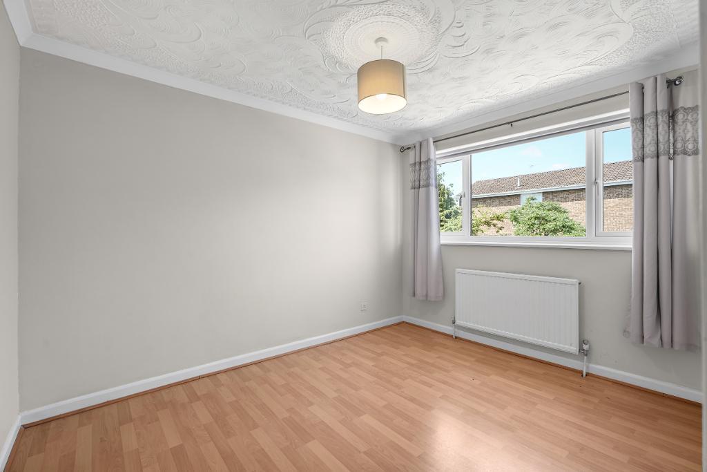 4 Bedroom Detached for Sale in Milton Keynes, MK3 7SH