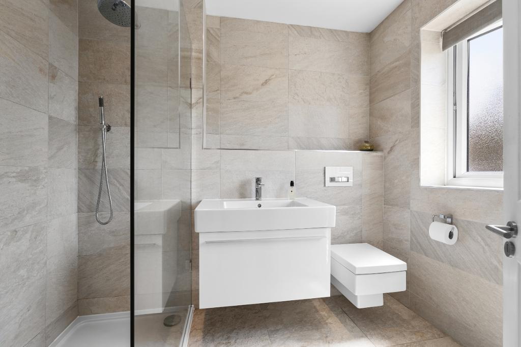 4 Bedroom Detached for Sale in Milton Keynes, MK5 8EH