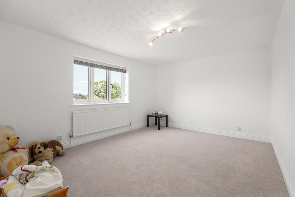 4 Bedroom Detached for Sale in Milton Keynes, MK5 8EH