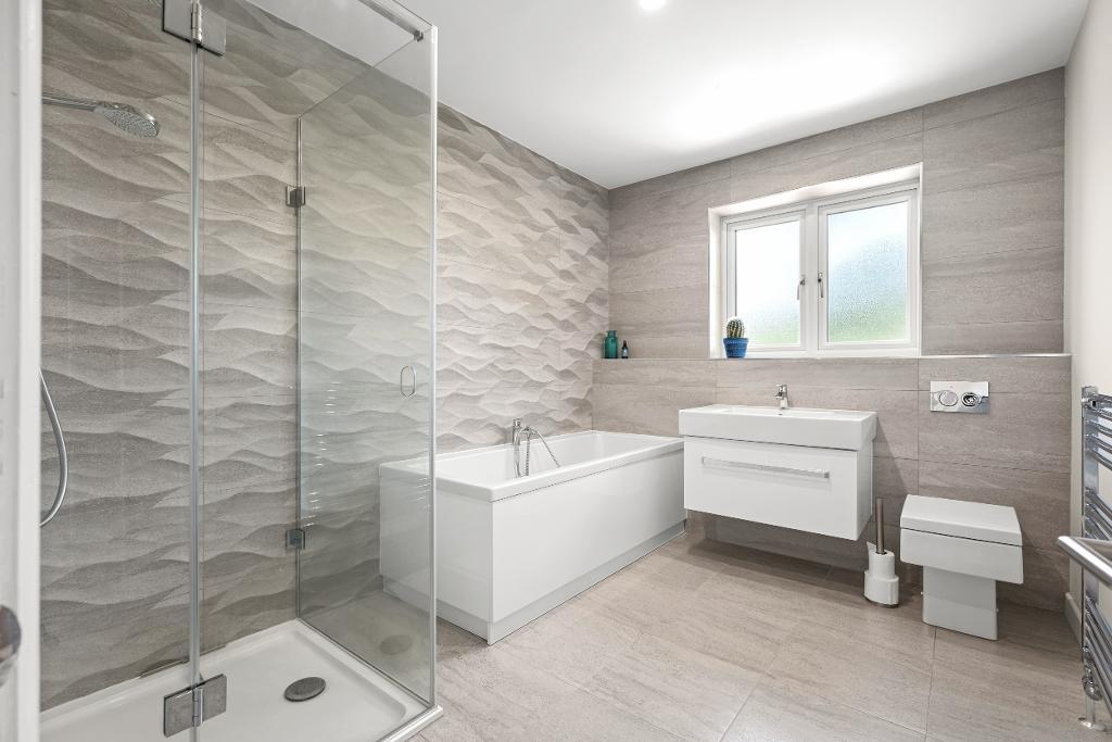 4 Bedroom Detached for Sale in Milton Keynes, MK5 8EH