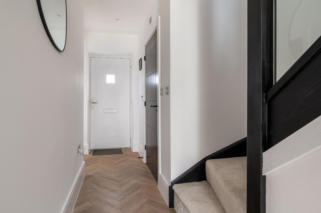 4 Bedroom Semi-Detached for Sale in Milton Keynes, MK17 8AU