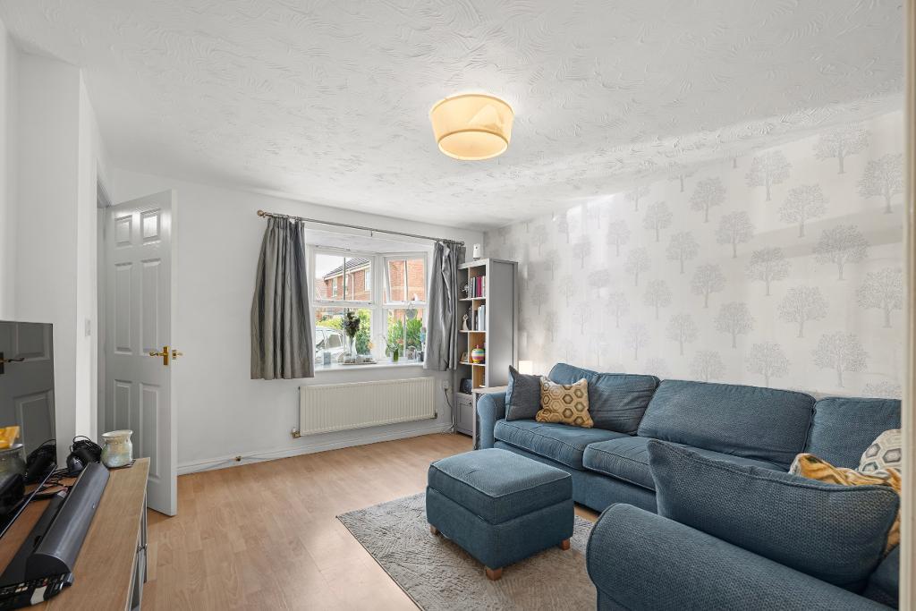 3 Bedroom Semi-Detached for Sale in Milton Keynes, MK8 0NS
