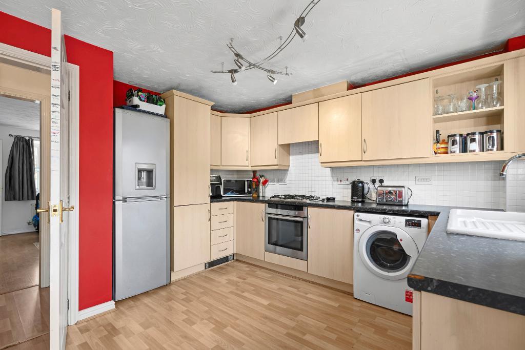 3 Bedroom Semi-Detached for Sale in Milton Keynes, MK8 0NS