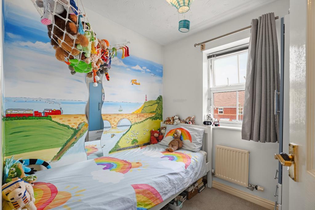 3 Bedroom Semi-Detached for Sale in Milton Keynes, MK8 0NS