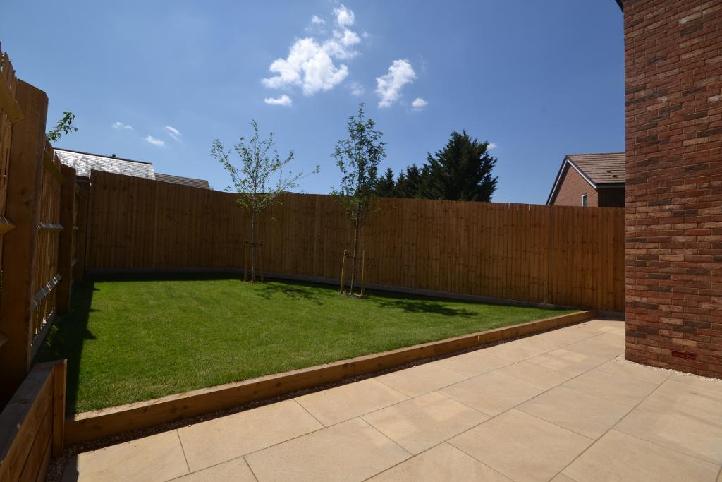 4 Bedroom Semi-Detached for Sale in Milton Keynes, MK17 8AU