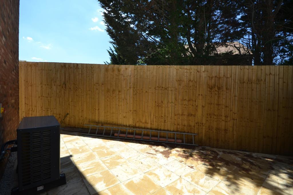 4 Bedroom Semi-Detached for Sale in Milton Keynes, MK17 8AU